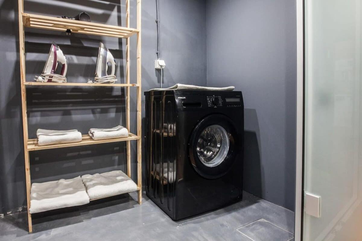 Trendy Industrial Apt Next To Museum Of Acropolis Атина Екстериор снимка